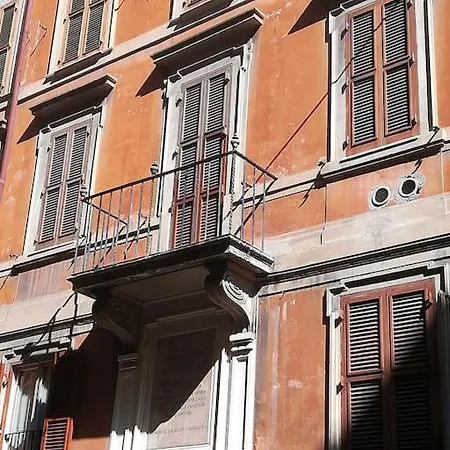 Little Gem In Trevi Fountain Apartment Rome