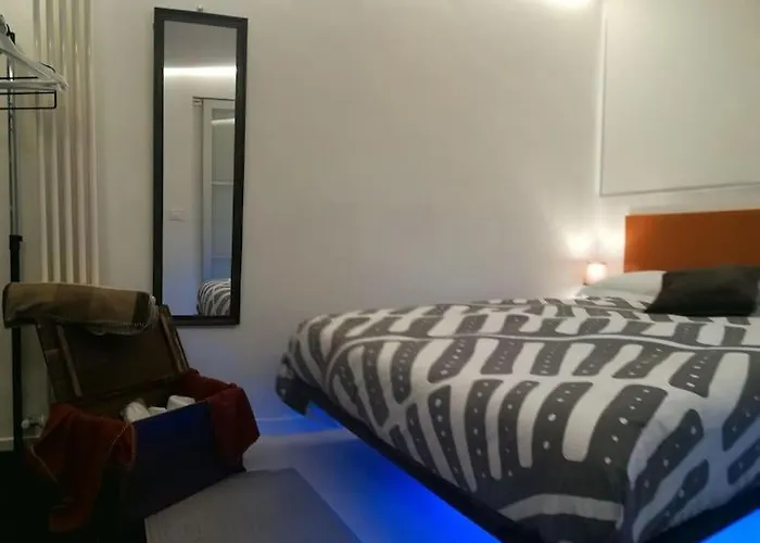 Little Gem In Trevi Fountain * Roma